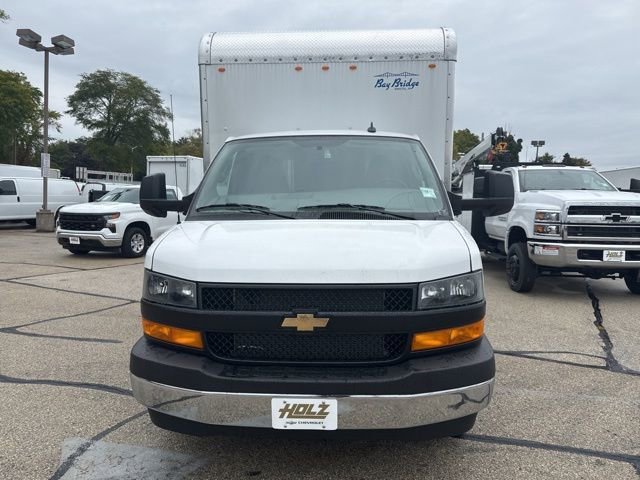 New 2025 Summit White Chevrolet 1WT image 2