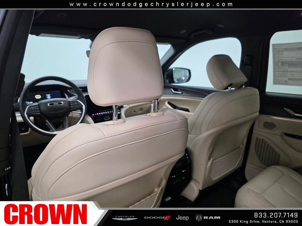 New 2026 Fathom Blue Pearl-Coat Exterior Paint Jeep Limited image 13