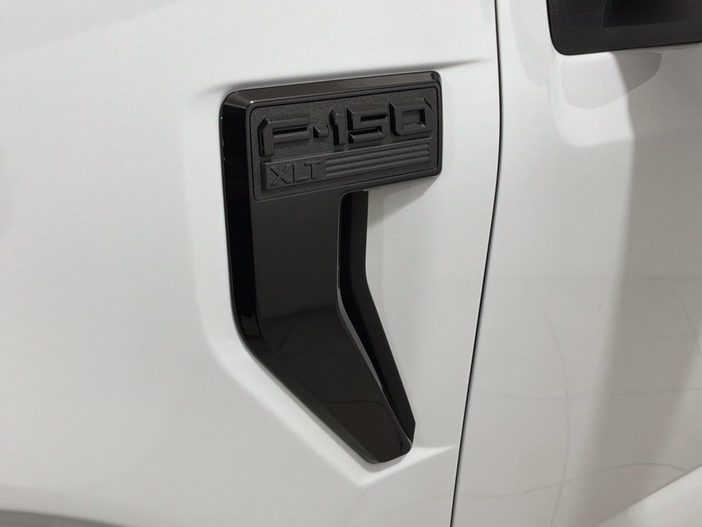 New 2026 Oxford White Ford XLT image 23