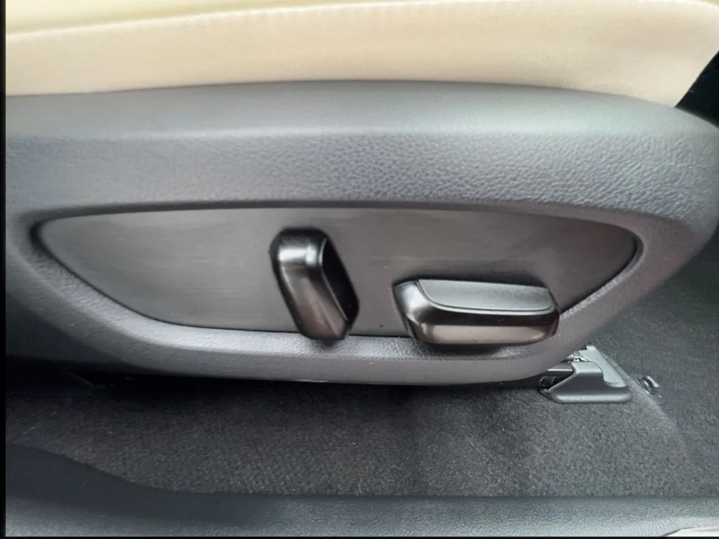 Used 2024 Red Lexus 250 Premium image 32