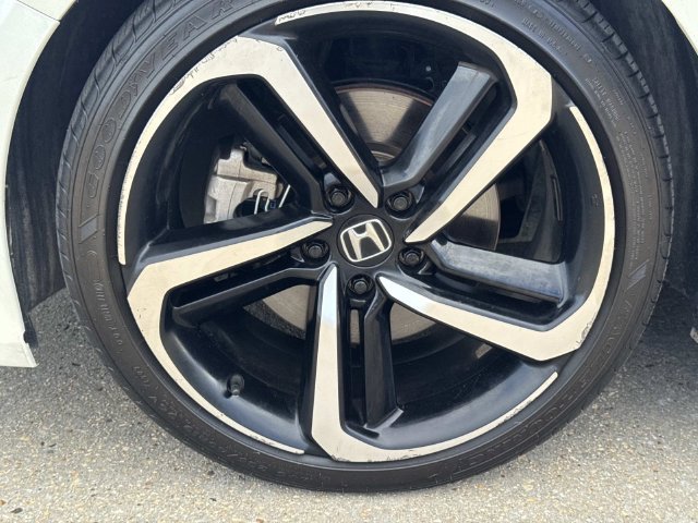 Used 2020  Honda Sport image 11