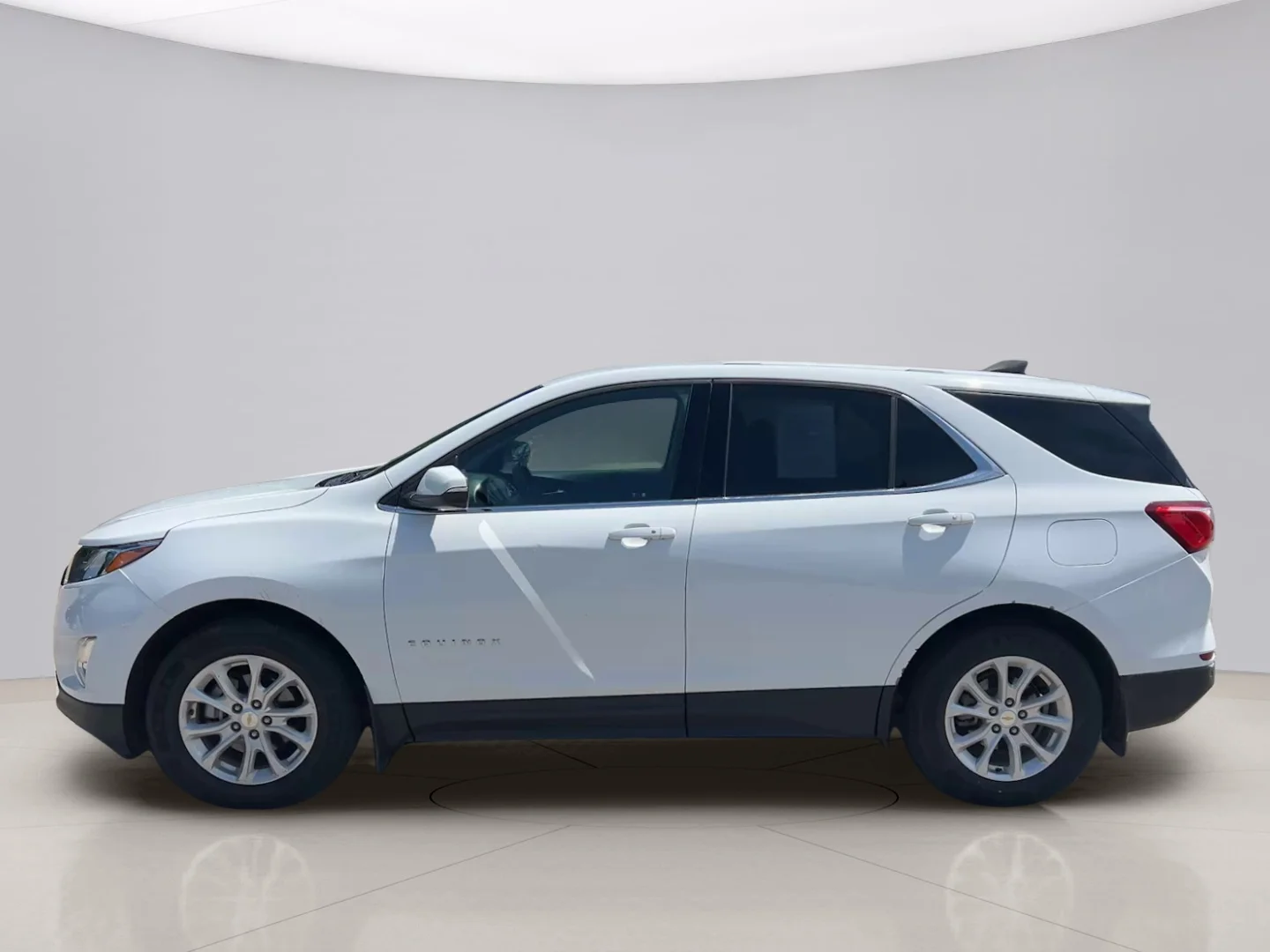 Used 2018 White Chevrolet LT image 3