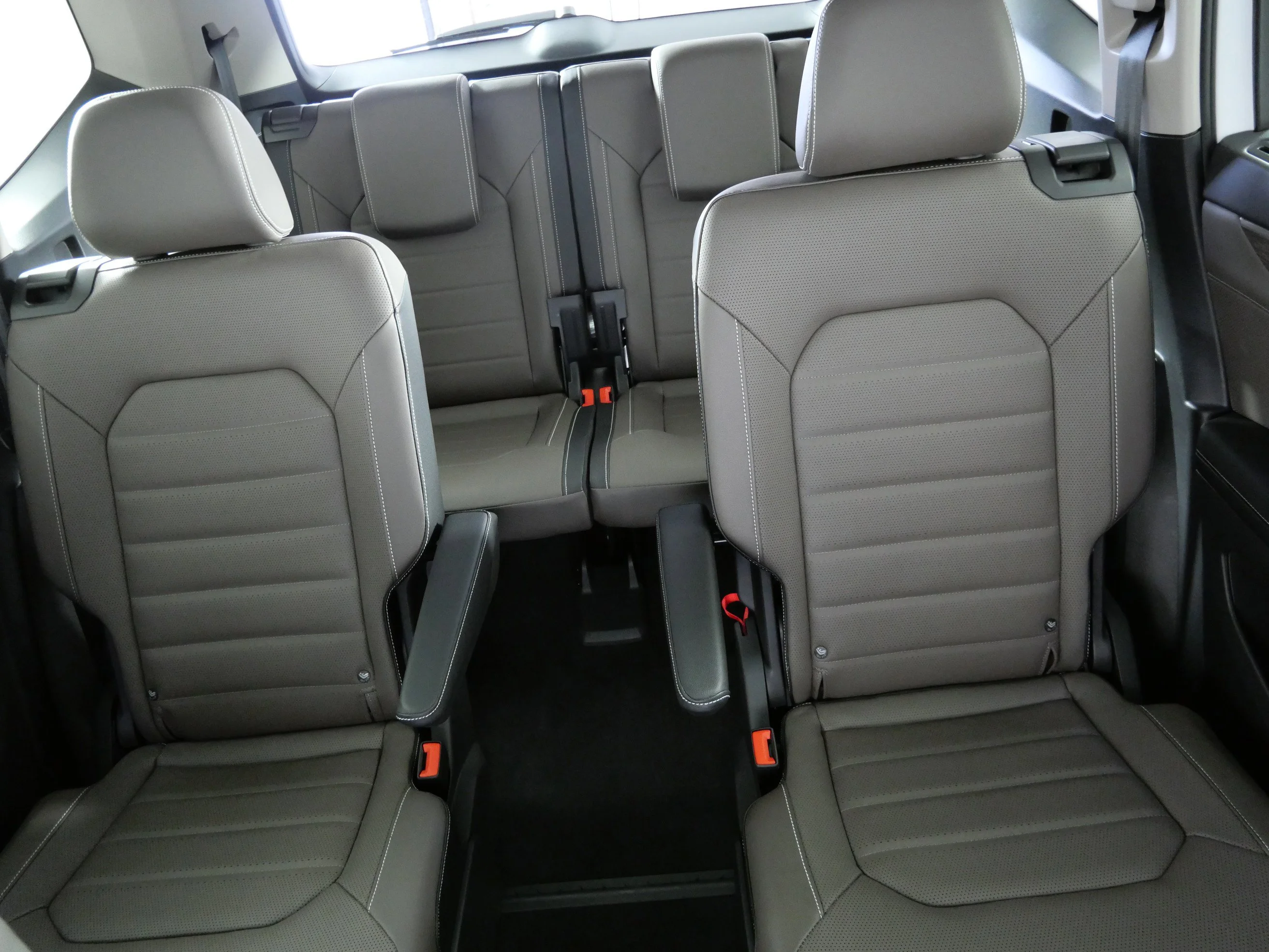 2026 Volkswagen Atlas SEL - Photo 13