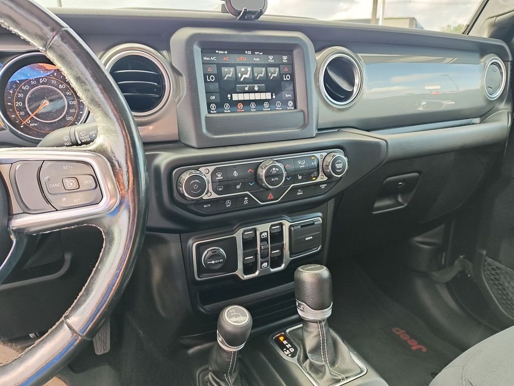 Used 2021 Black Jeep Overland image 20