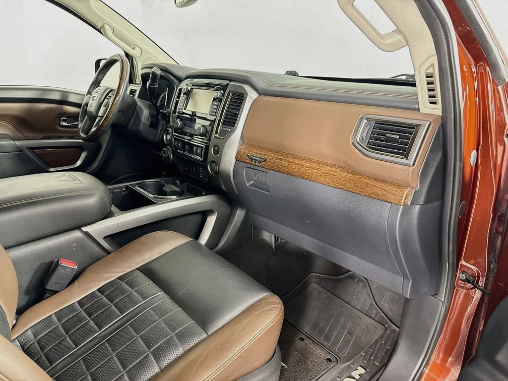 Used 2017 Copper Nissan Platinum Reserve image 30