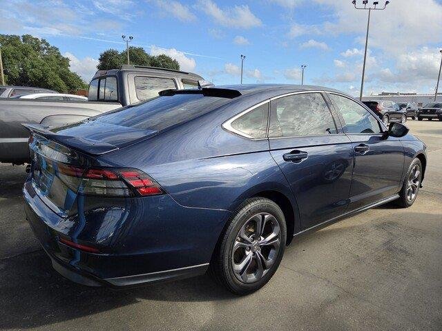 Used 2024 Canyon River Blue Metallic Honda EX image 3