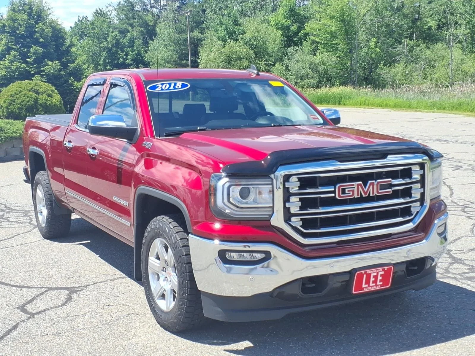 Used 2018 Quartz GMC SLT image 3