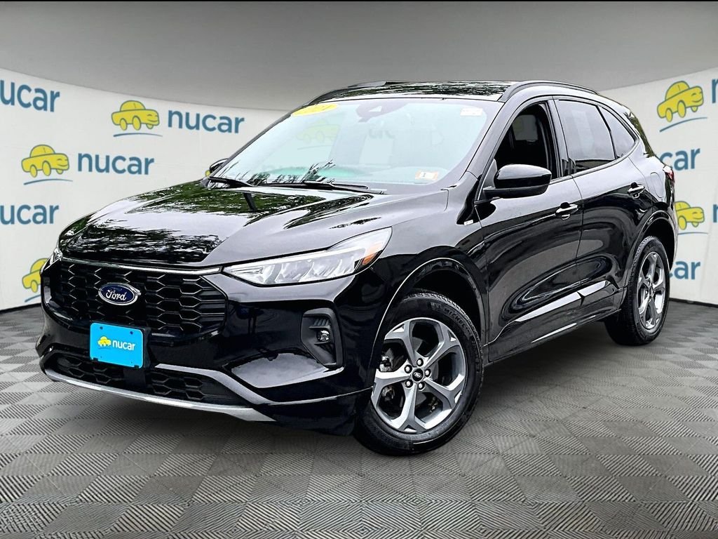 Used 2024 Black Metallic Ford ST-Line Select image 3