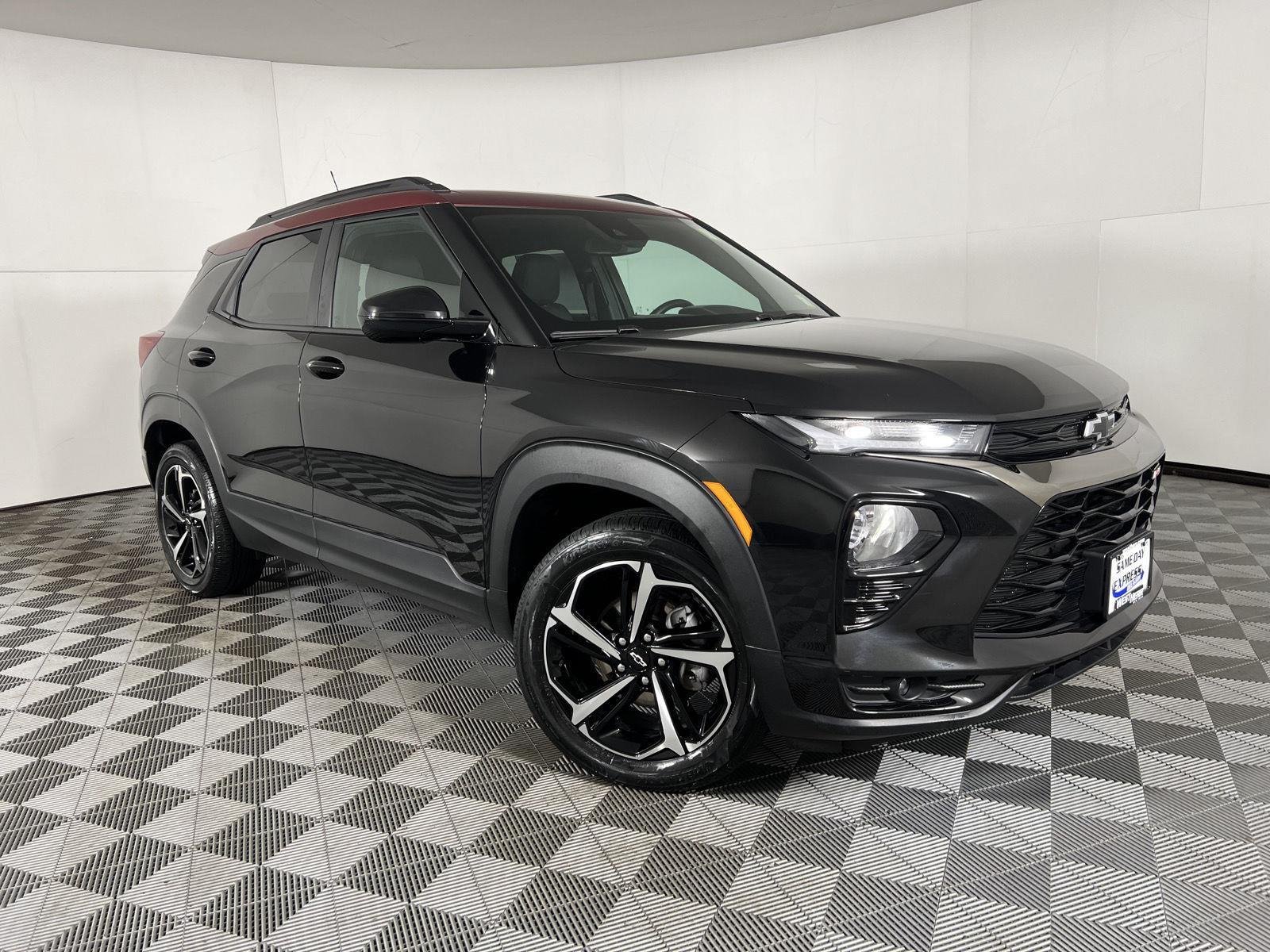 Used 2022 Mosaic Black Metallic Chevrolet RS image 24