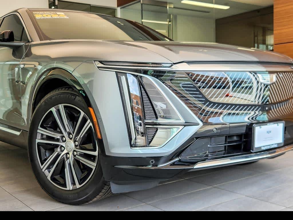 Certified 2024 Cadillac LYRIQ Luxury 2 with VIN 1GYKPRRL1RZ134993 for sale in Oak Lawn, IL