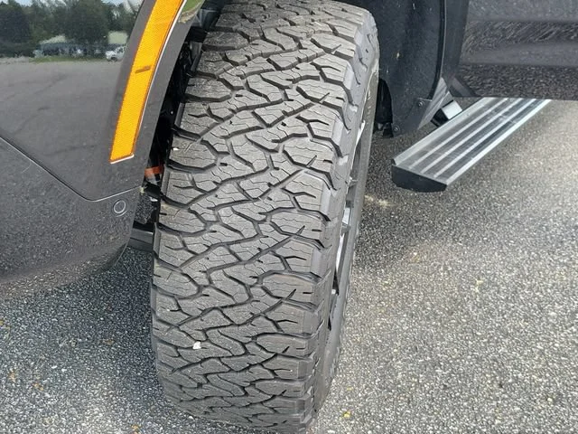 New 2026 Onyx Black GMC AT4 image 34