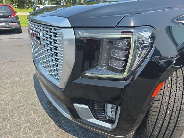 Used 2021 Black GMC Denali image 33