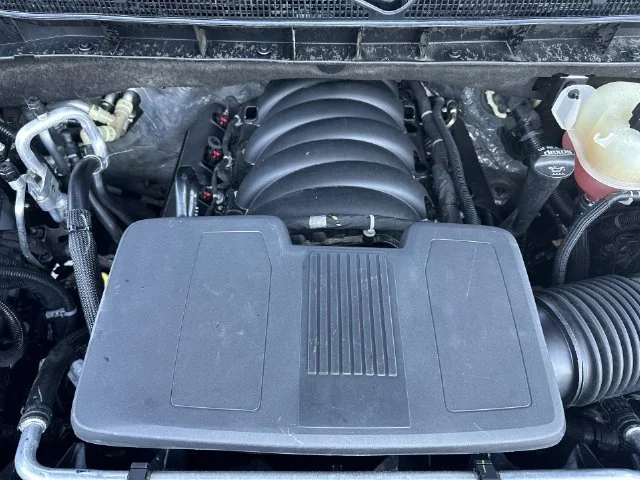 Used 2022 Gray GMC AT4 image 28