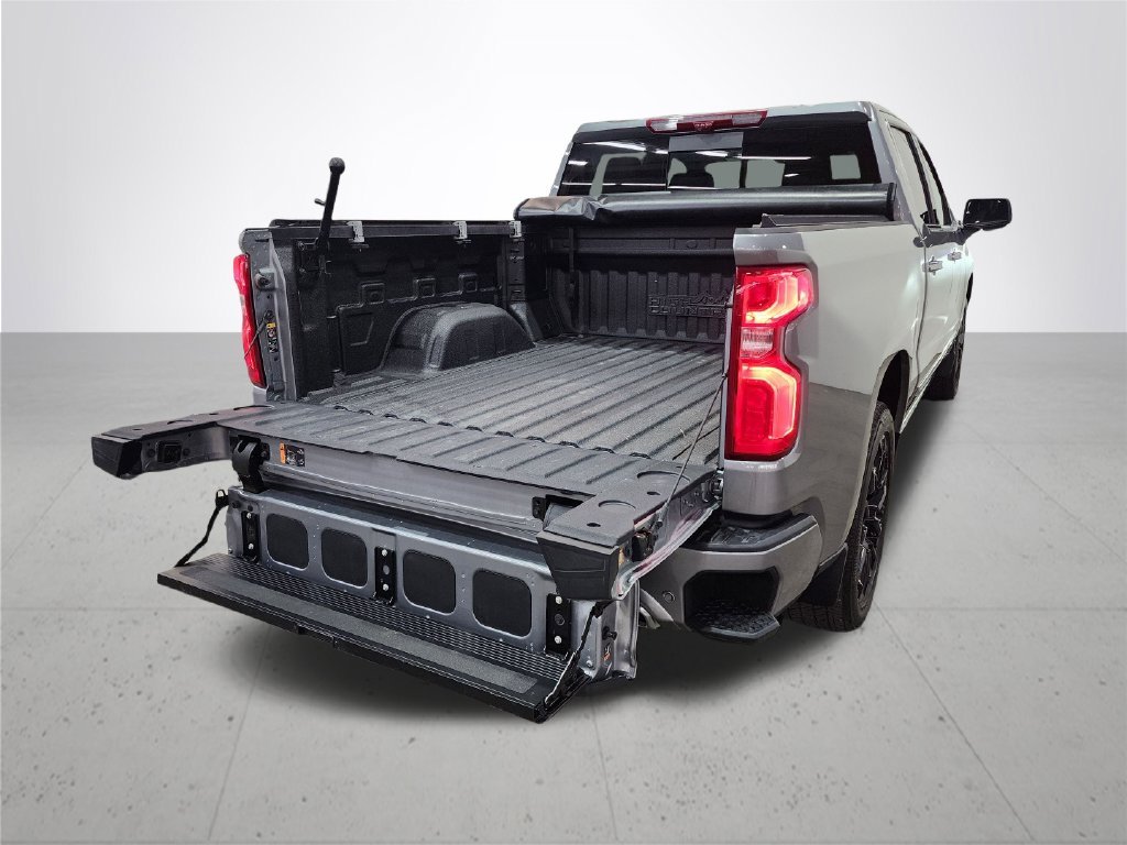 Used 2024 Sterling Gray Metallic Chevrolet High Country image 11