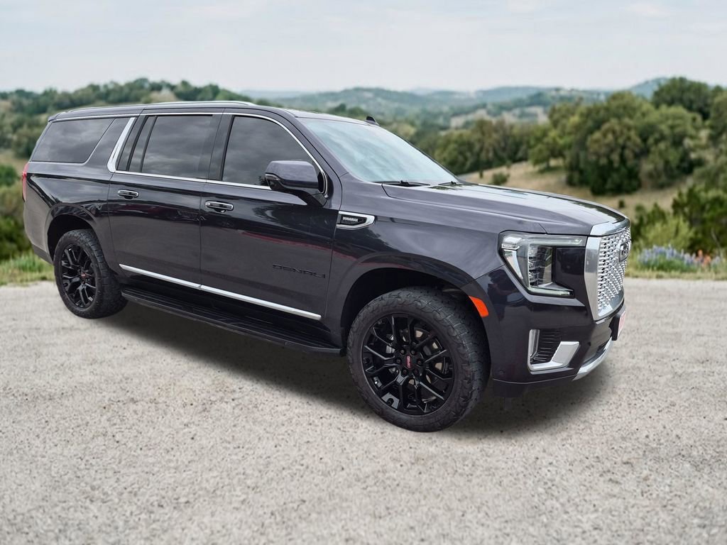 2024 GMC Yukon Denali AWD's photo