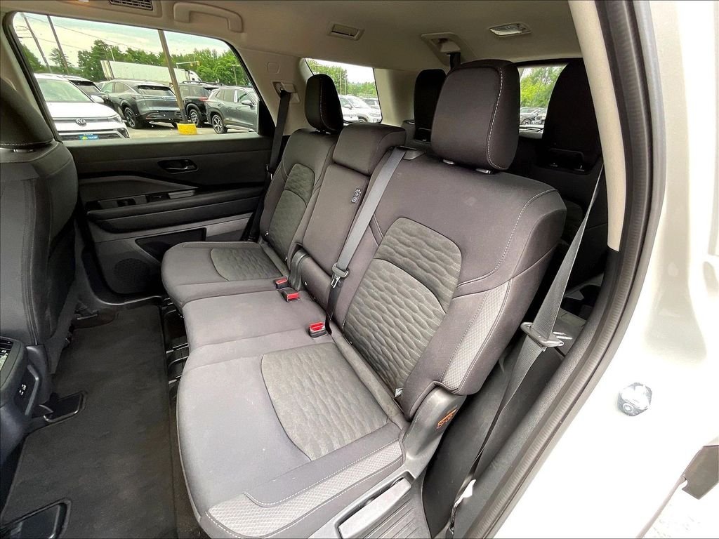 Used 2025 Brilliant Silver Metallic Nissan SV image 14