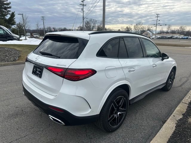 New 2026 Polar White Mercedes-Benz GLC 300 image 5