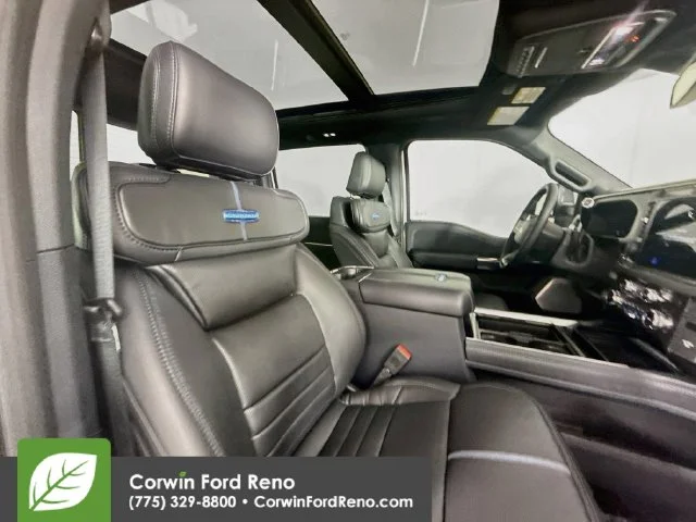 New 2027 Star White Metallic Tri-Coat Ford Platinum image 31
