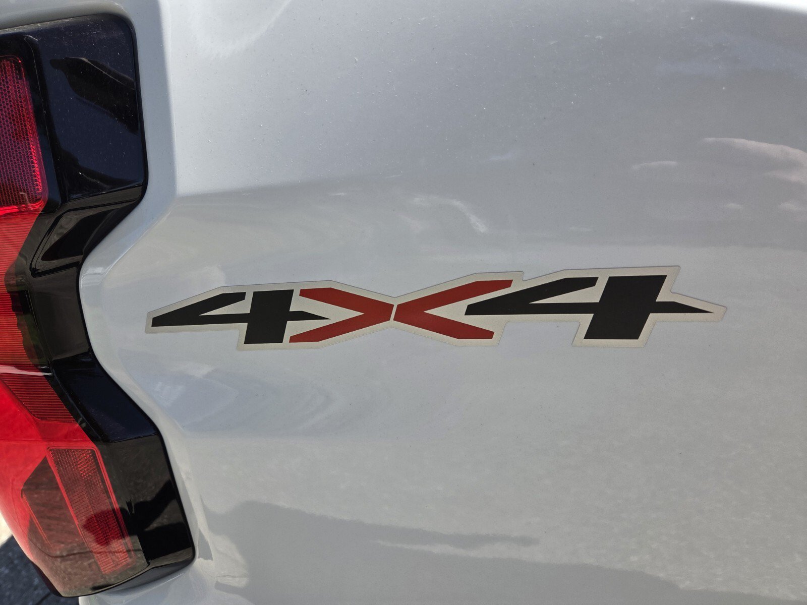 New 2026 Summit White Chevrolet WT image 12