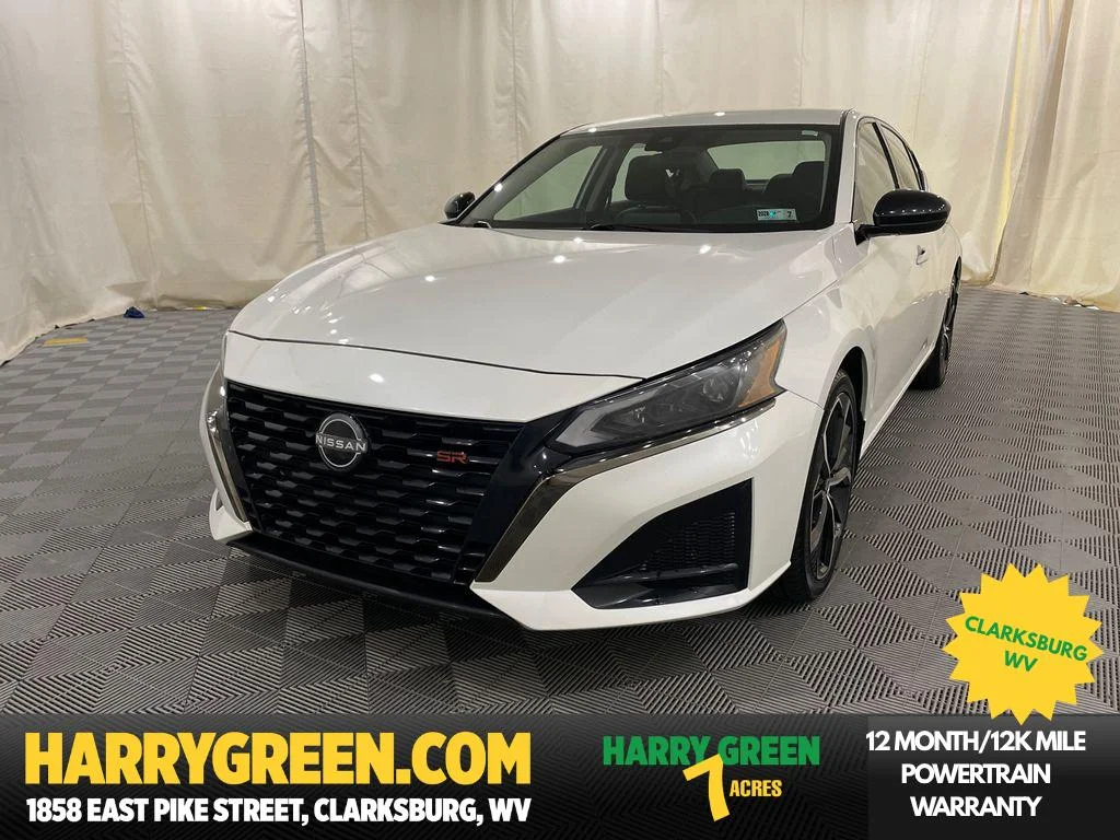 Used 2024 Pearl White Tricoat Nissan 2.5 SR image 1