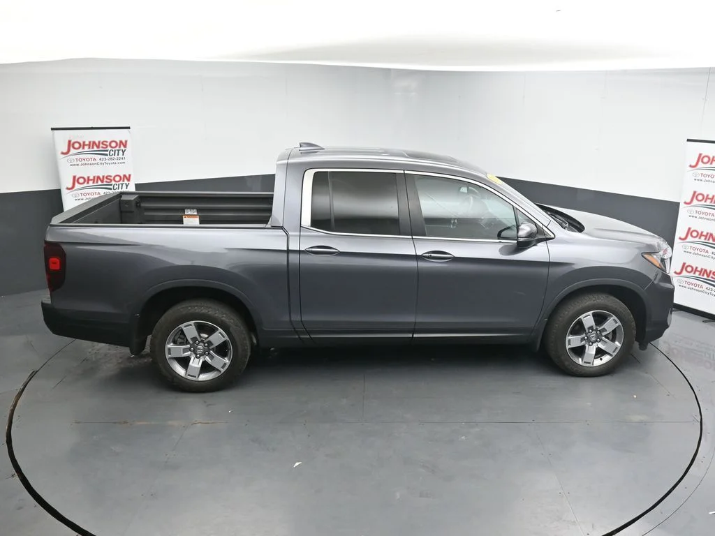 Used 2024  Honda RTL image 31