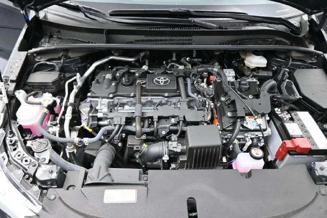 Used 2026  Toyota LE image 12