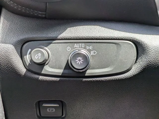 Used 2022 Blue Glow Metallic Chevrolet 2LT image 23