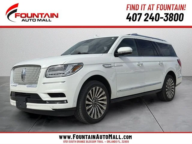 Used 2021 White Lincoln Reserve image 1