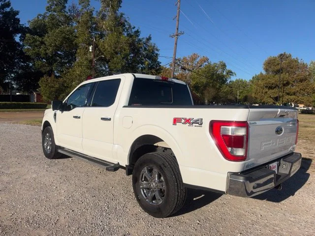 Used 2022 White Ford Lariat image 9