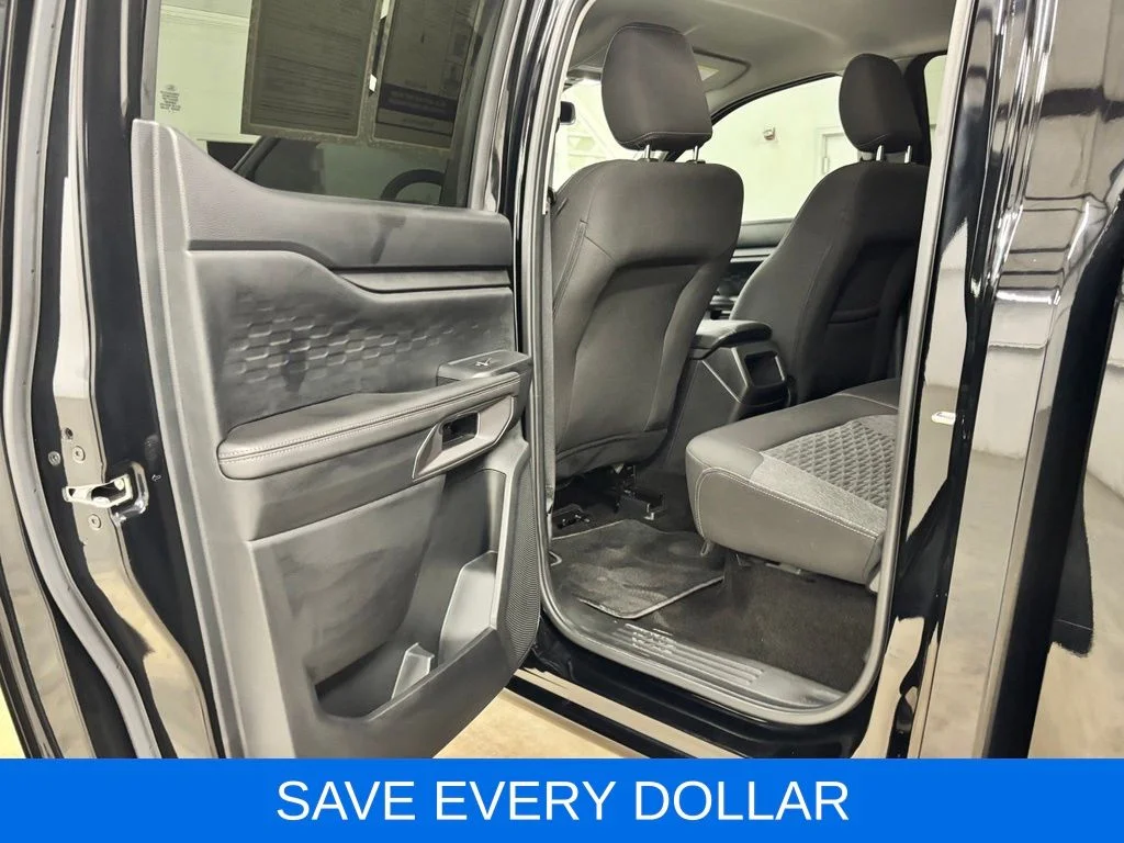 Used 2025 Black Ford XLT image 19