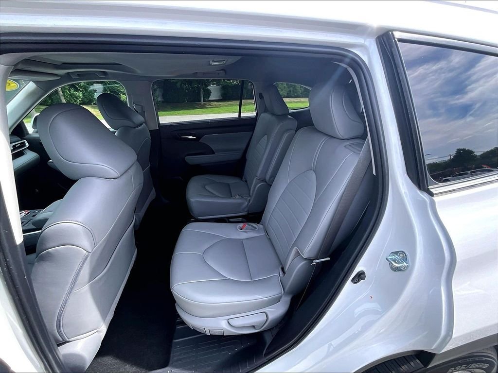 Used 2026 Beige Toyota XLE image 15