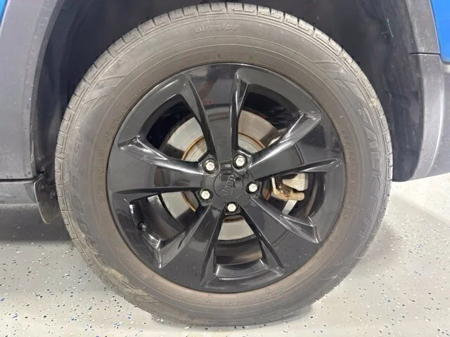 Used 2021 Blue Jeep Latitude Plus image 9