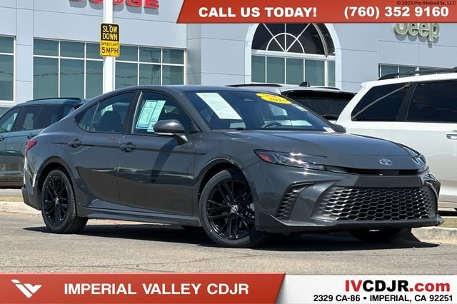 2025 Toyota Camry SE