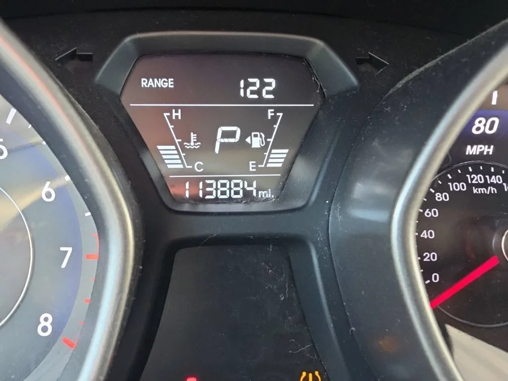 Used 2016 Gray Hyundai SE image 5