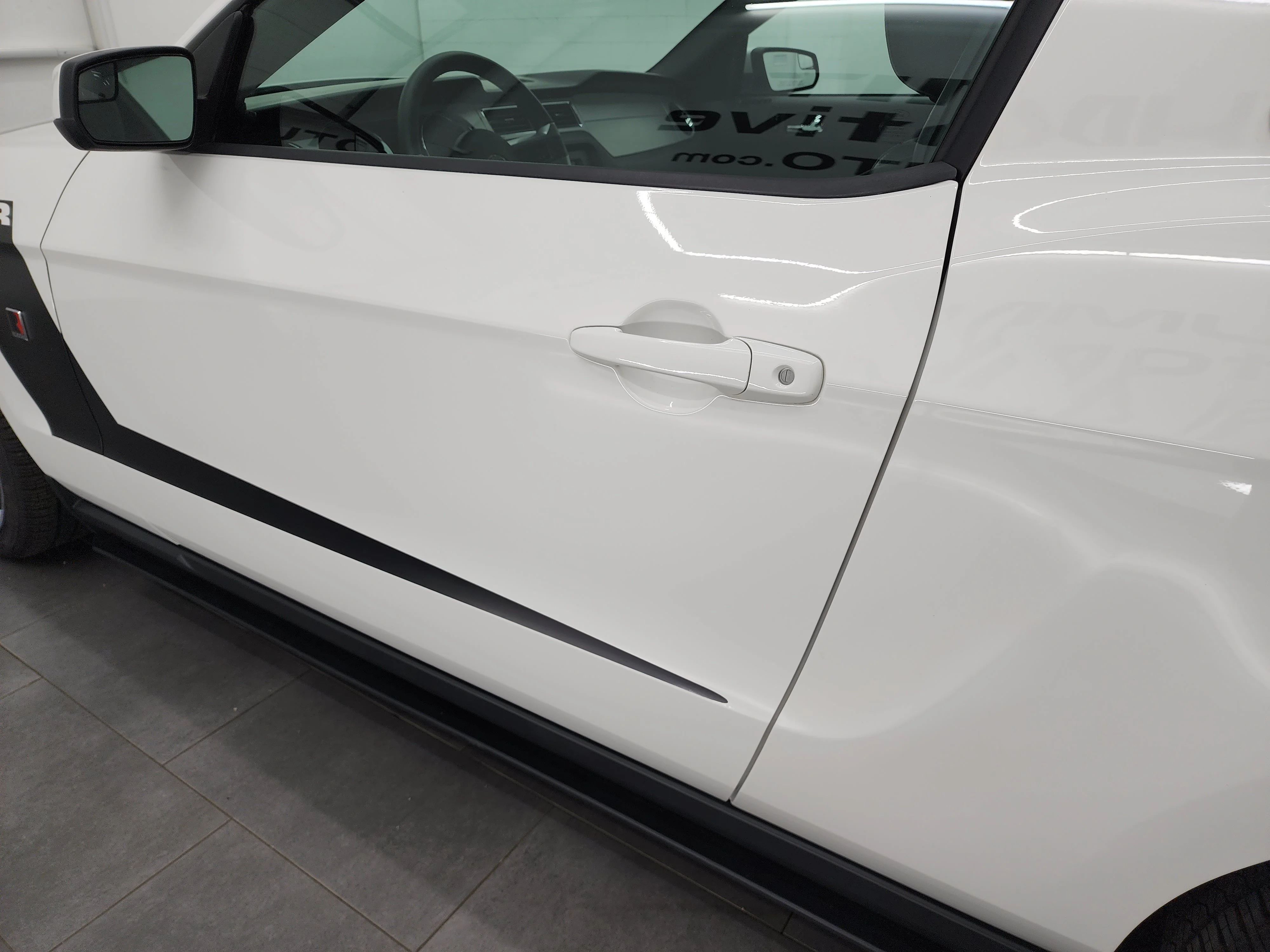 Used 2011 Performance White Ford GT Premium image 46