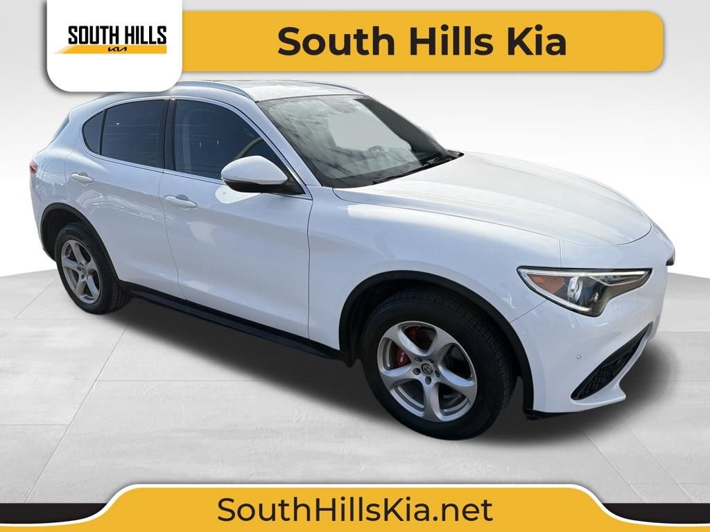 2018 Alfa Romeo Stelvio Base