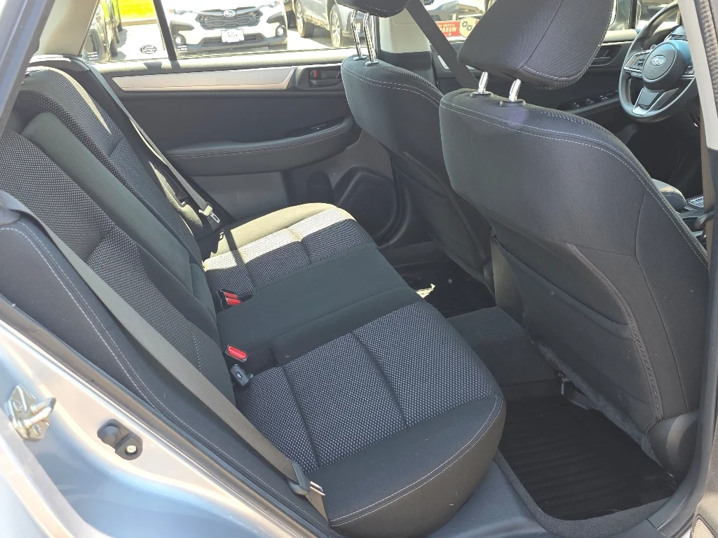 Used 2019 Ice Silver Metallic Subaru 2.5i image 24