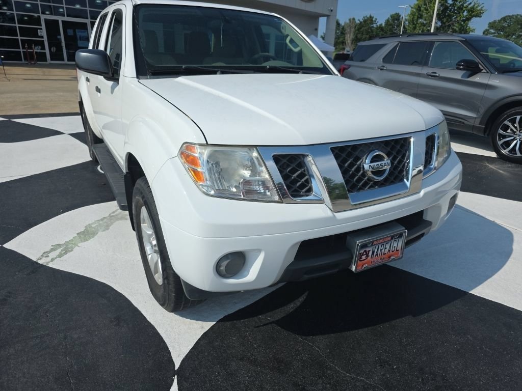 Used 2012 White Nissan SV image 9
