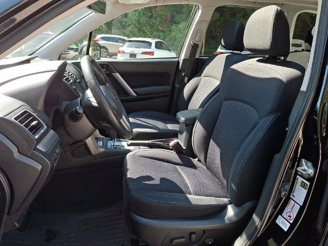 Used 2018 Black Subaru 2.5i Premium image 15
