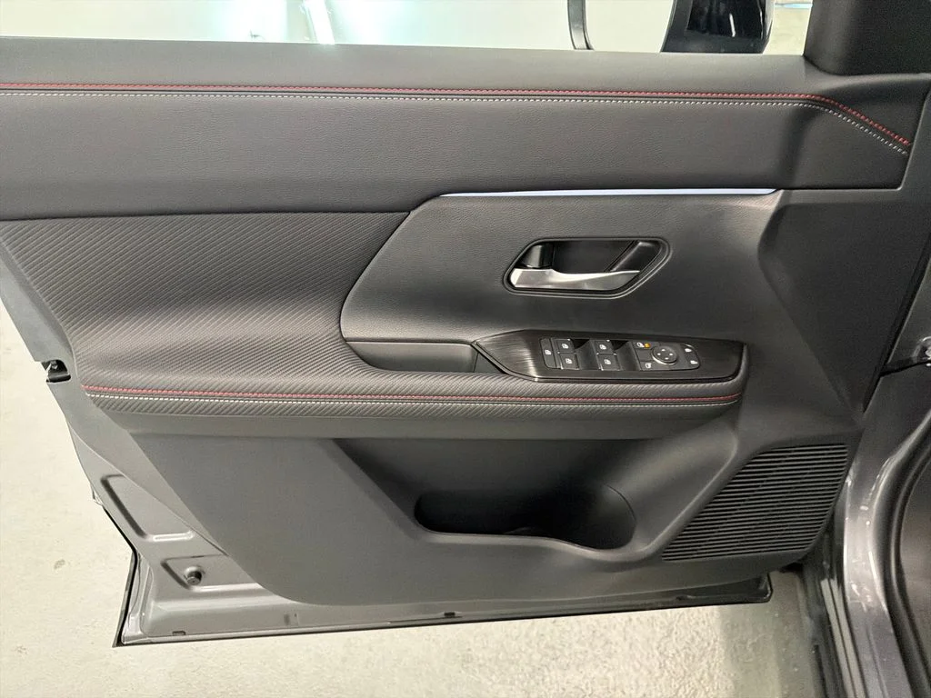 New 2026 Gun Metallic Nissan SR image 11