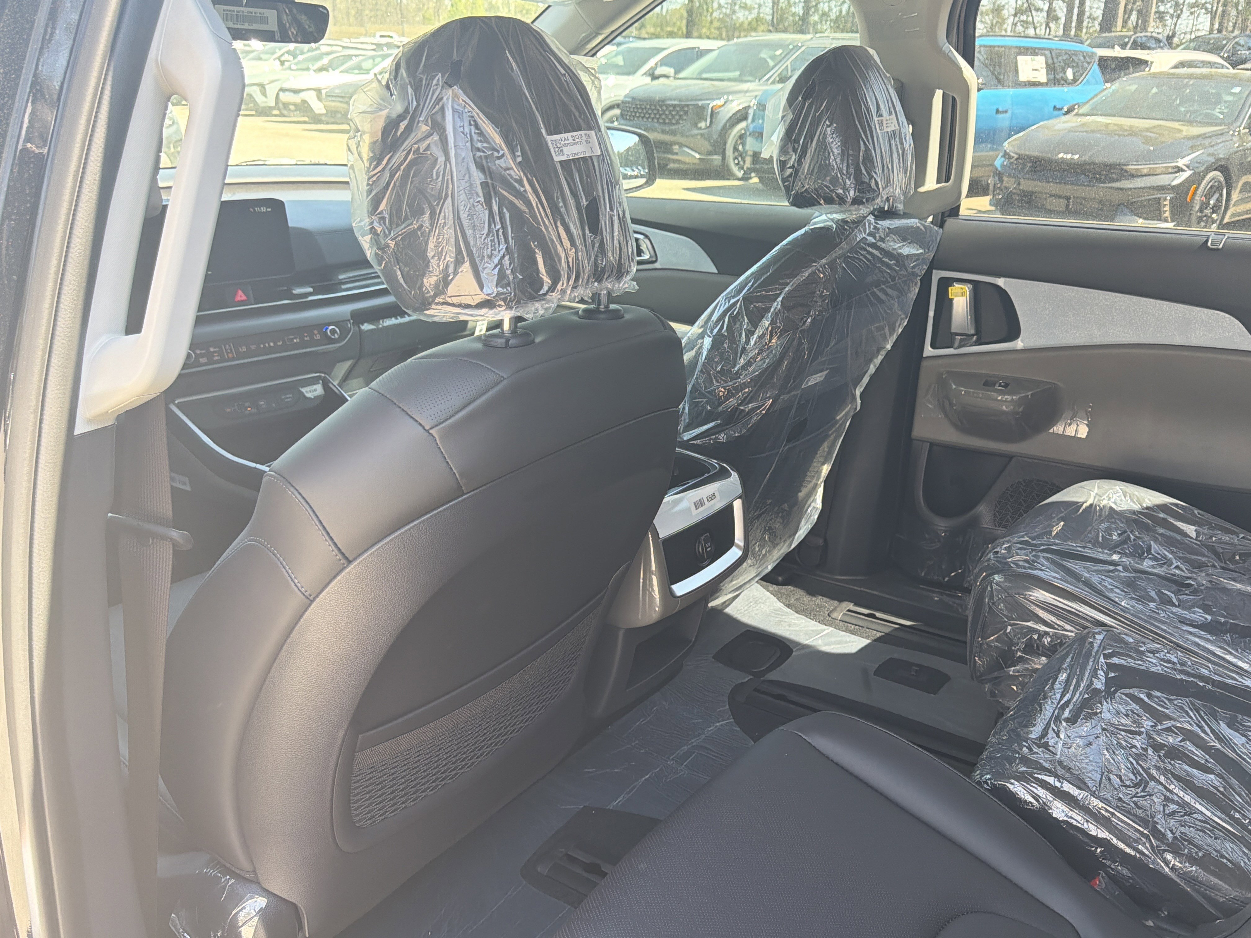 New 2026 Aurora Black Pearl Kia EX image 24