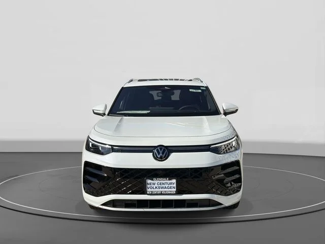 2026 Volkswagen Tiguan photo 2