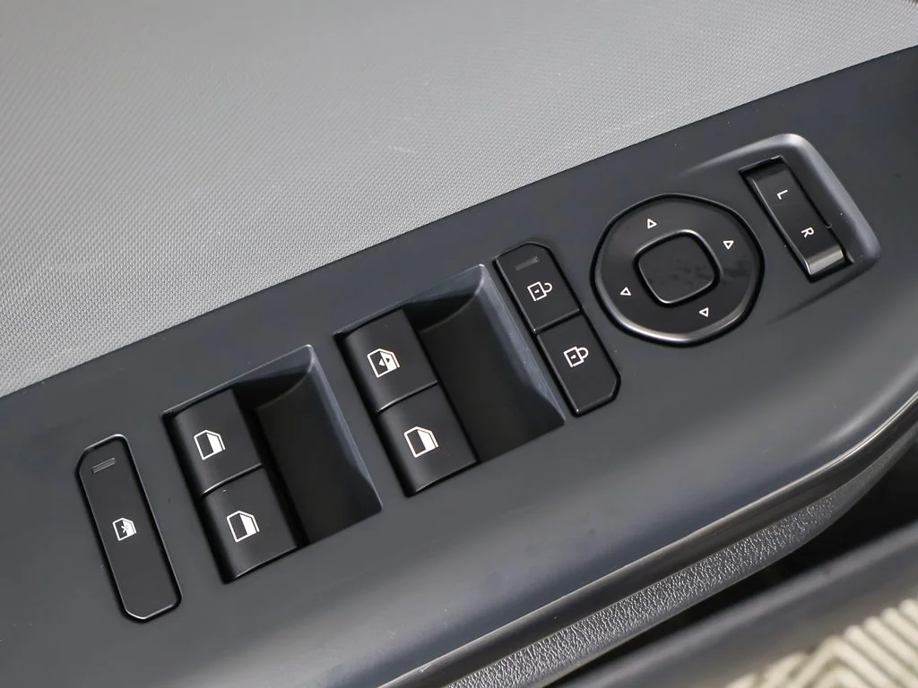 Used 2025 Gray Kia LXS image 35