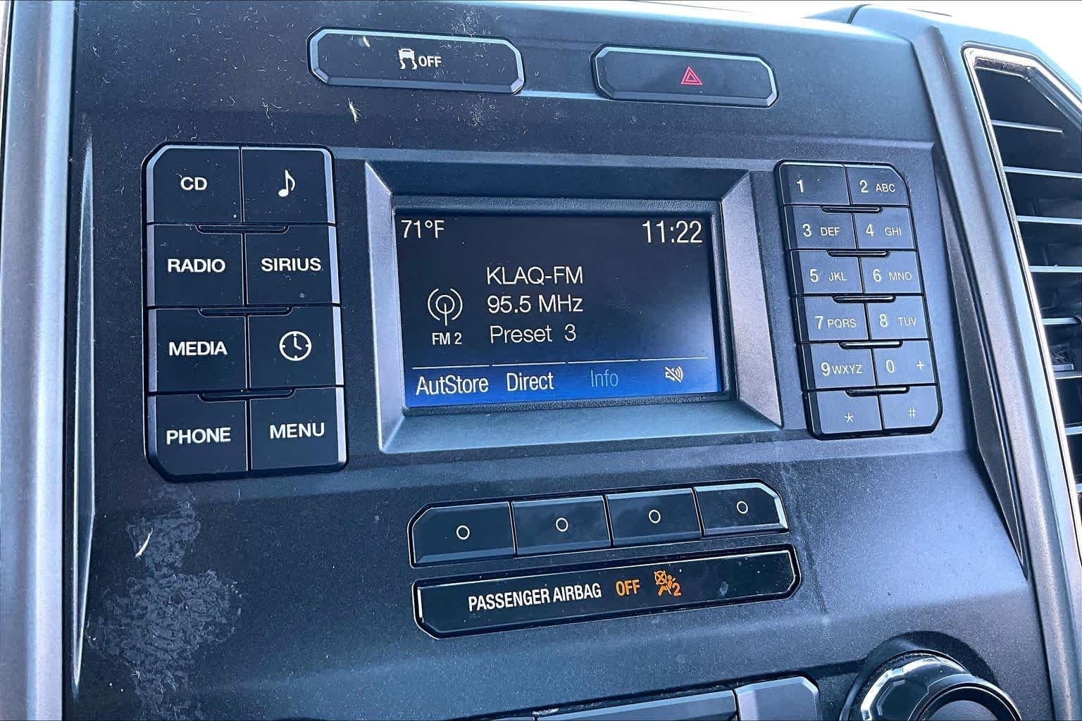 Used 2017 Ingot Silver Ford XLT image 30