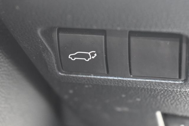 Used 2022 Black Toyota XLE image 25