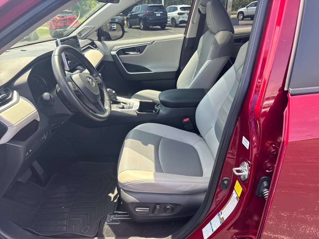 Used 2022 Red Toyota Limited image 9