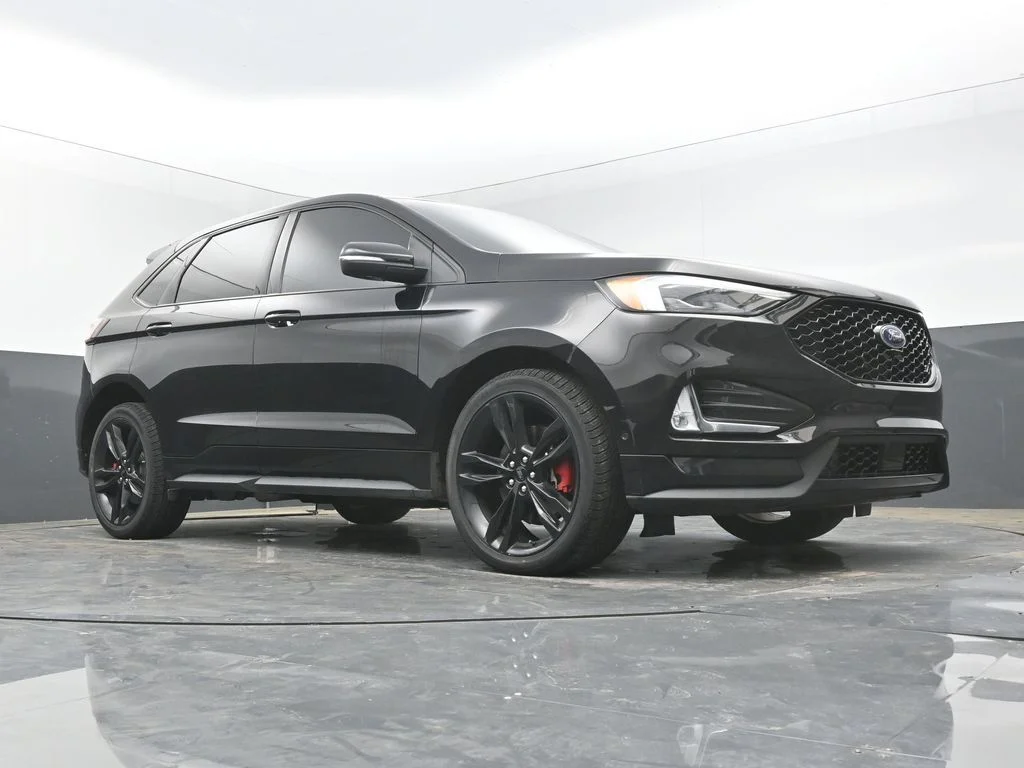 Used 2022 Black Ford ST image 41