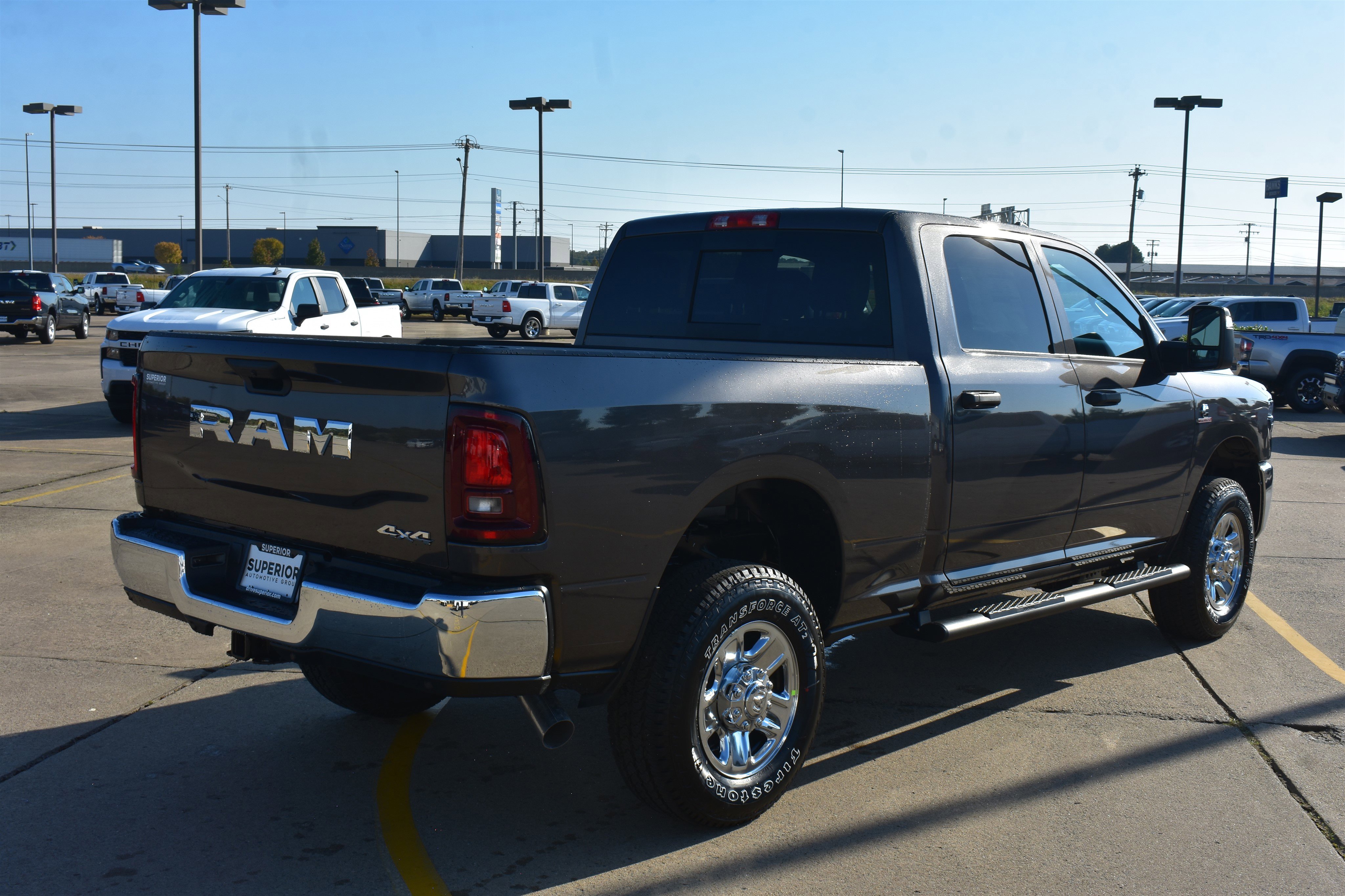 New 2026 Granite Crystal Metallic Clear-Coat Exterior Paint RAM Tradesman image 5