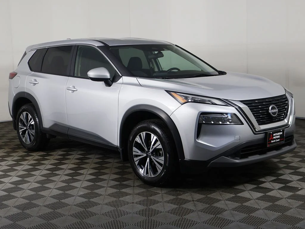 Used 2023 Silver Nissan SV image 2