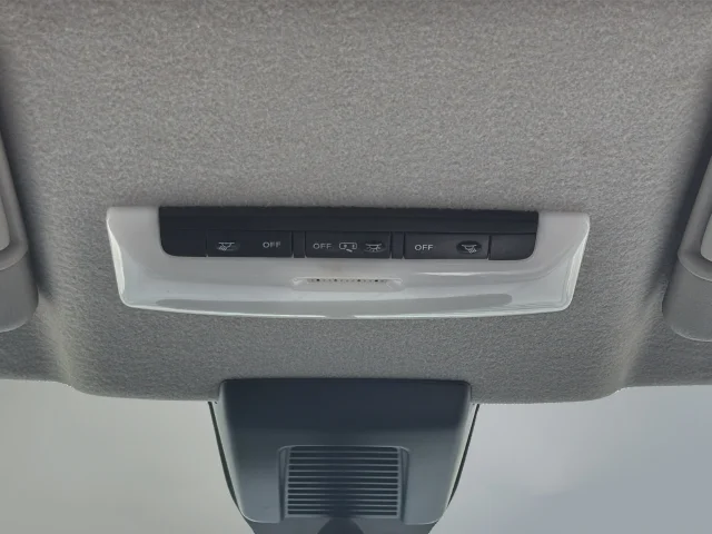 Used 2023 Gray Nissan SV image 40